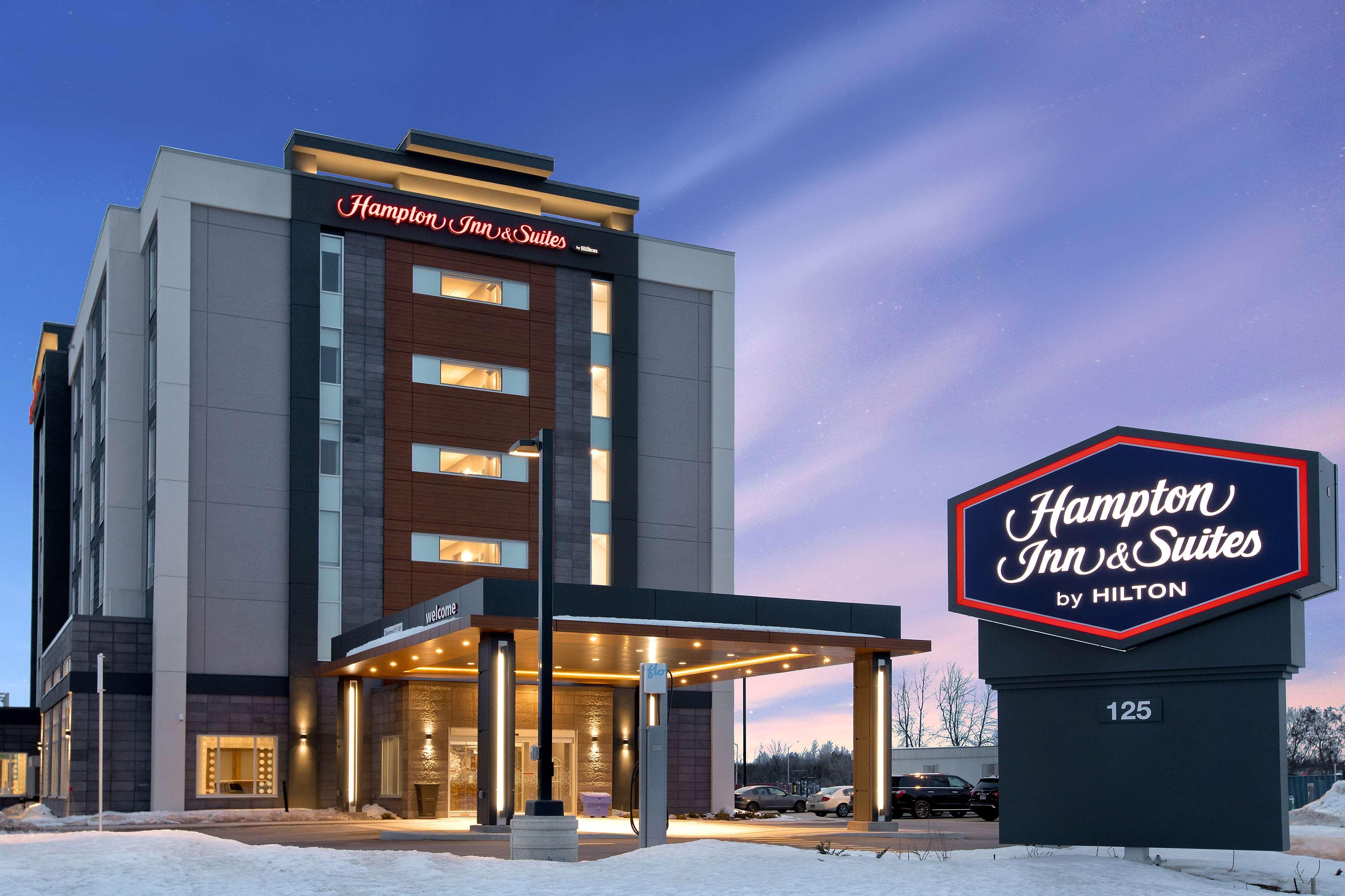 Hampton Inn & Suites Ottawa West, Ontario, Canada Exterior photo